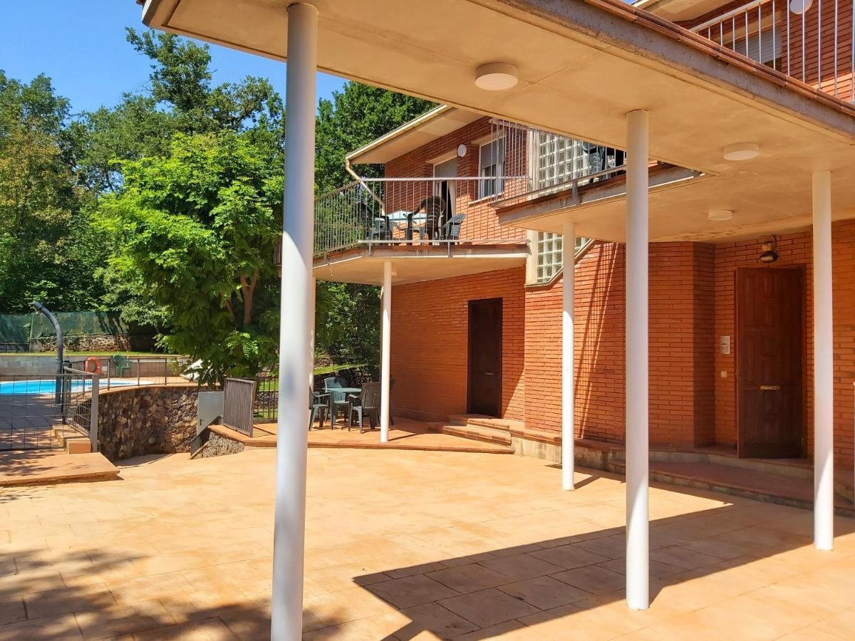 Apartamentos La Francesa Santa Pau Exteriör bild