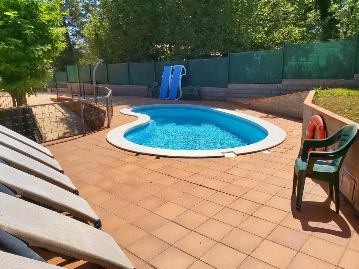 Apartamentos La Francesa Santa Pau Exteriör bild