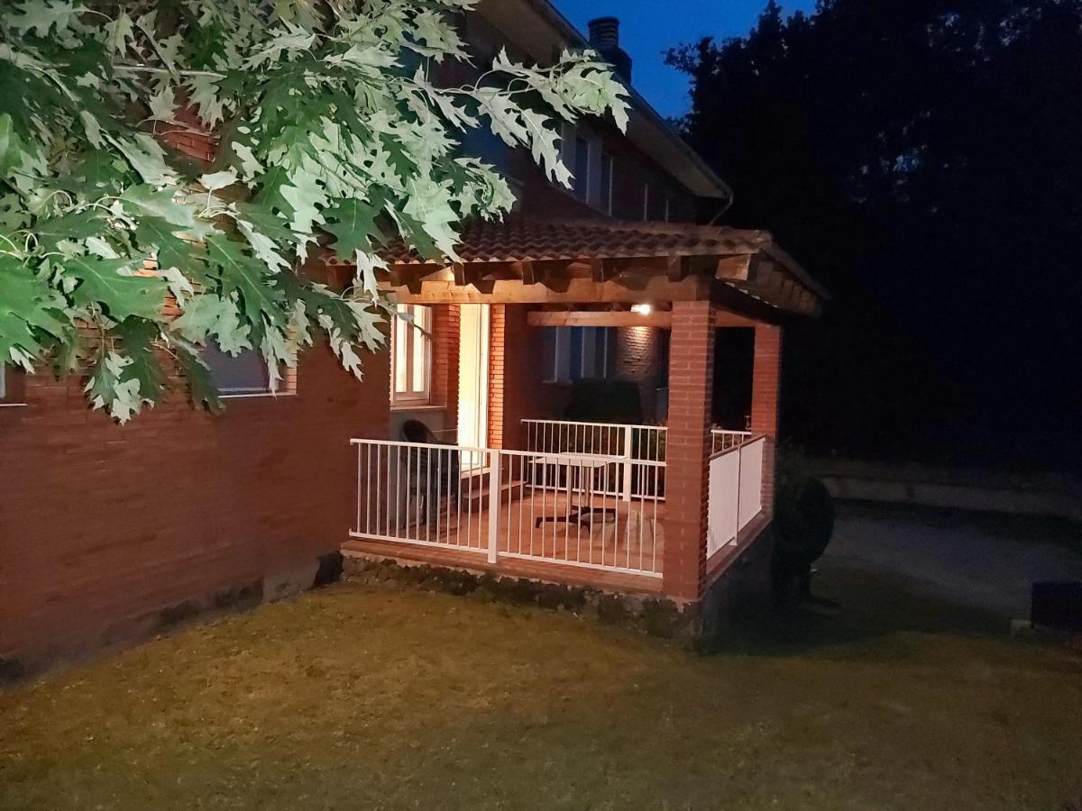 Apartamentos La Francesa Santa Pau Exteriör bild
