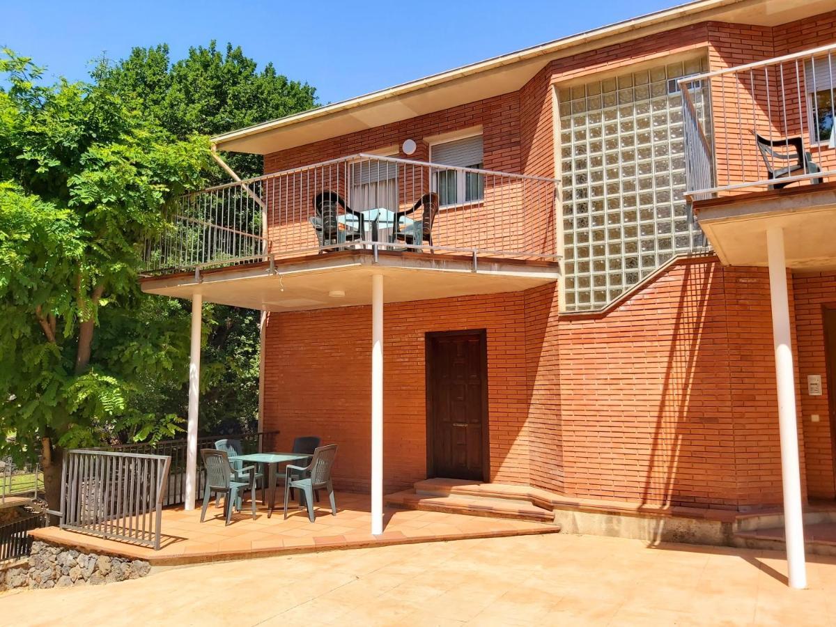 Apartamentos La Francesa Santa Pau Exteriör bild